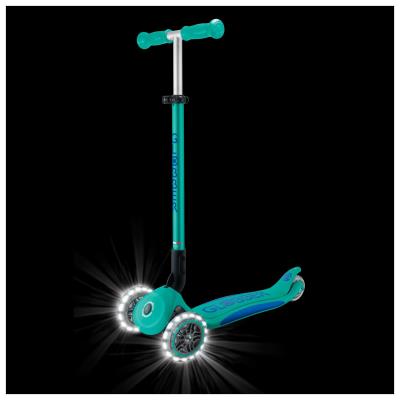 Самокат GLOBBER серії ELITE LIGHTS, смарагдово-зелений, колеса з підсвіткою, 50кг, 3+