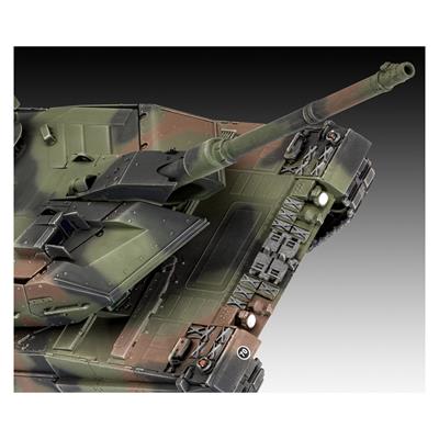 Збірна модель-копія Revell Танк Леопард 2 A6M+  рівень 5 масштаб 1:35