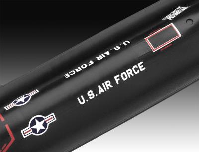 Збірна модель-копія Revell модель літак Lockheed SR-71 Blackbird®, рів 2, м: 1:110