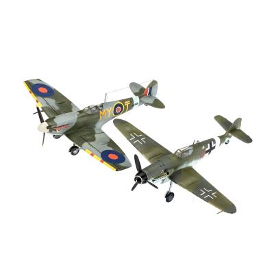 Збірна модель-копія Revell Літаки Messerschmitt Bf109G-10 та Spitfire Mk.V, рів 3, м: 1:72