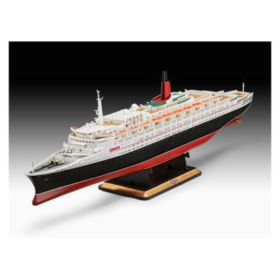 Збірна модель-копія Revell Корабель Queen Elizabeth II, рів 4, м: 1:1200